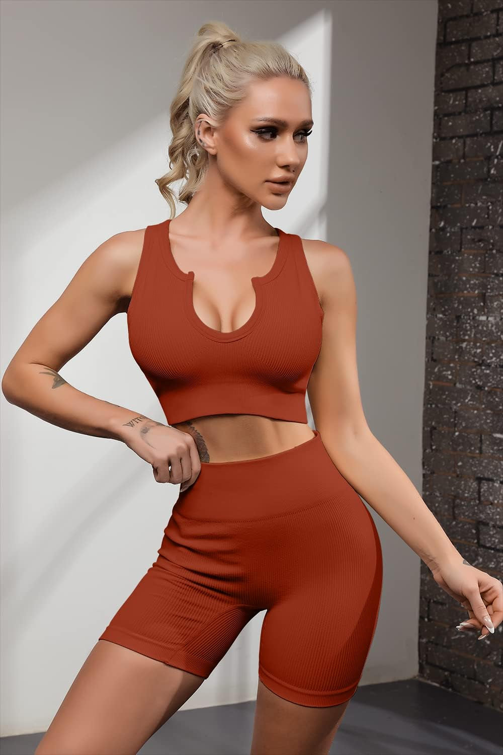 QINSEN Yoga Shorts for Women Stretchy 2 Piece Yoga Outfit Sport Bra GMY Wokrout Outfits Brick-Red M