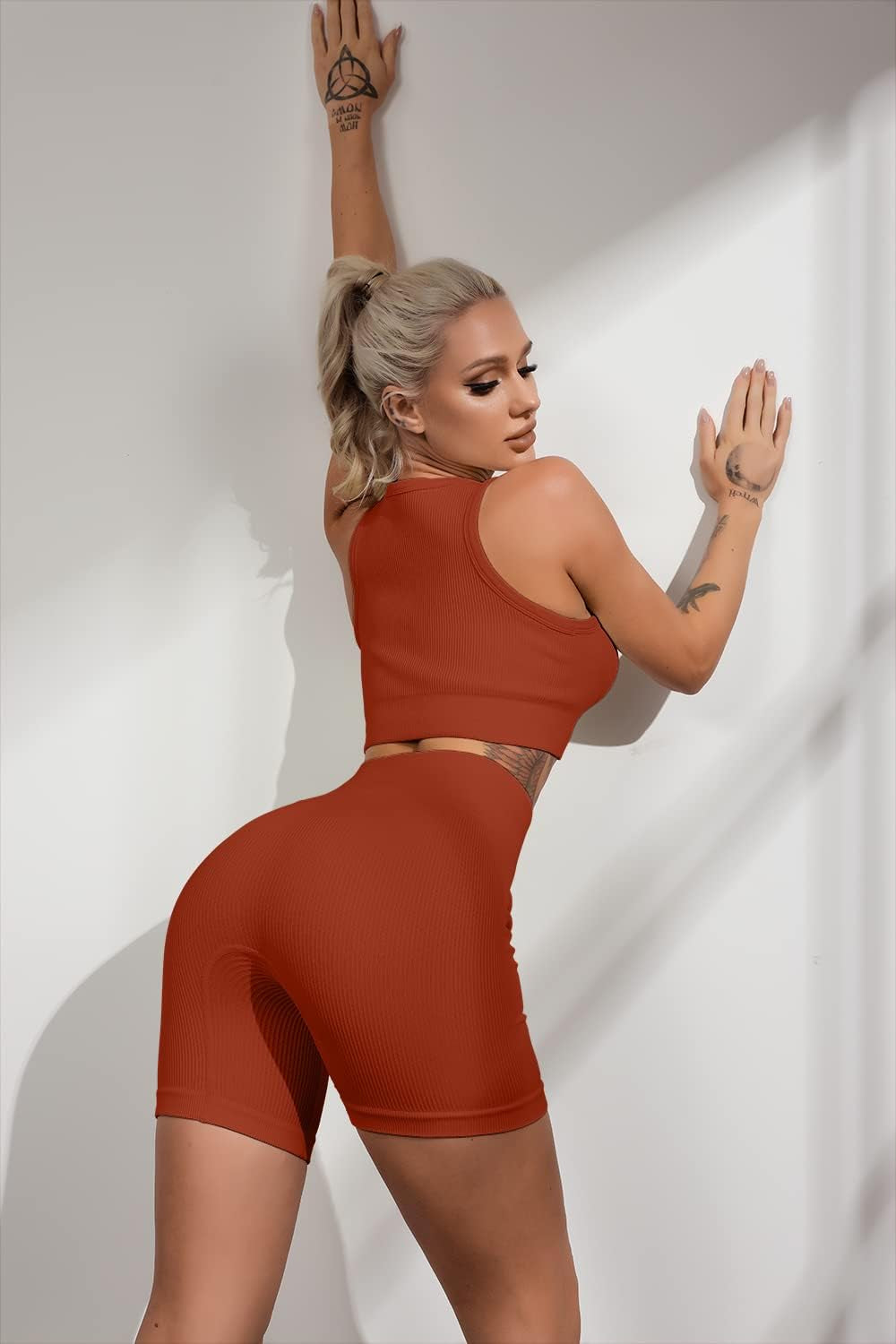 QINSEN Yoga Shorts for Women Stretchy 2 Piece Yoga Outfit Sport Bra GMY Wokrout Outfits Brick-Red M